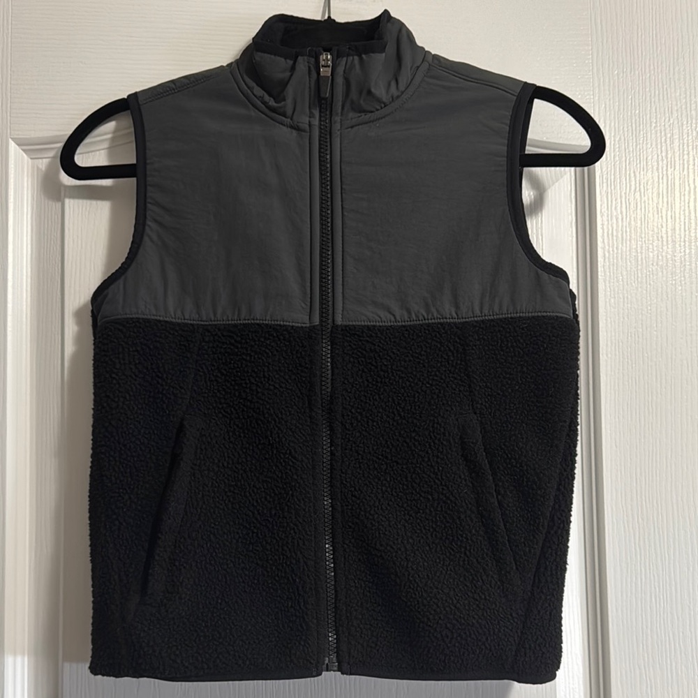 Old Navy Boys Vest, Size M